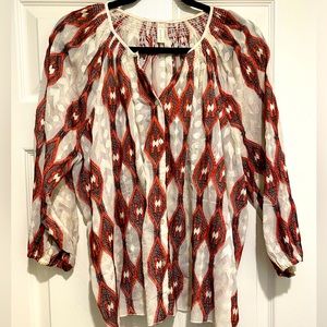 Geometric printed blouse.